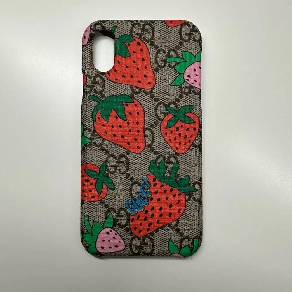 NWB | Gucci | Strawberry iPhone X/XS Case